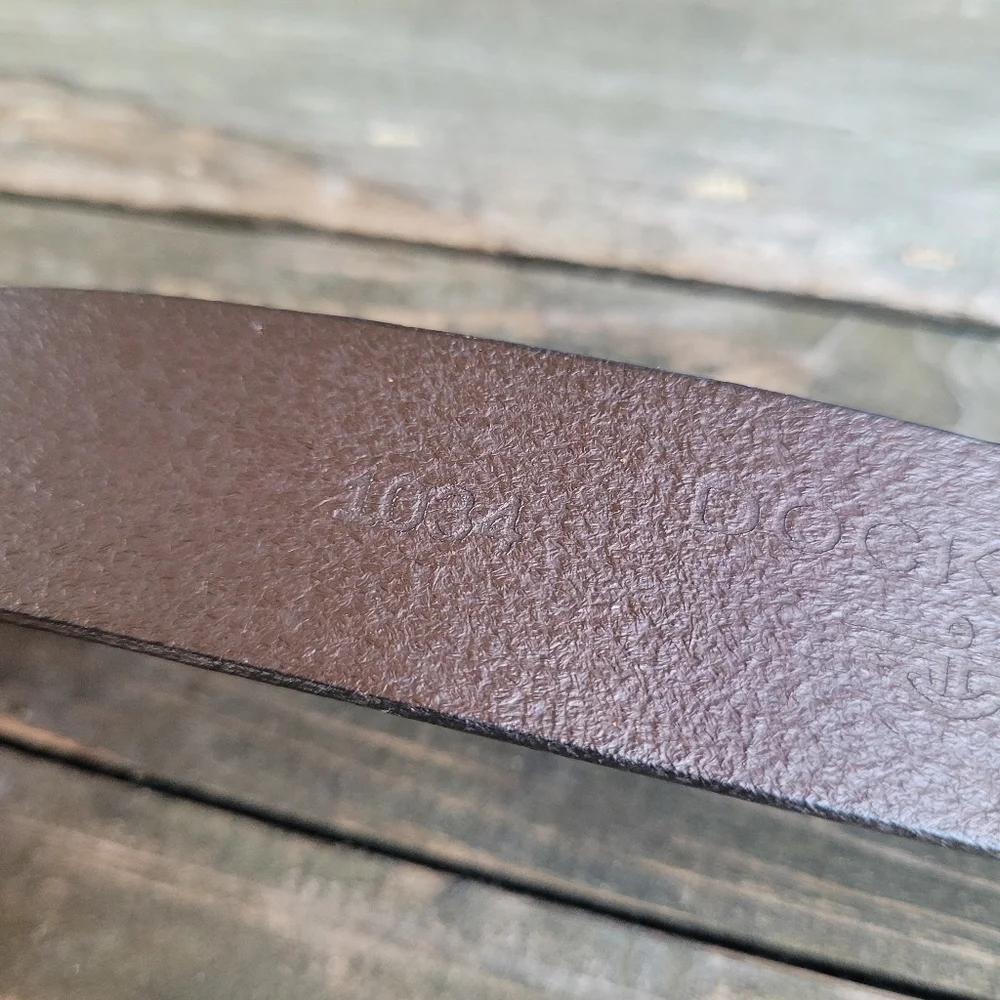 Dockers brown leather belt, silver buckle, lg unisex